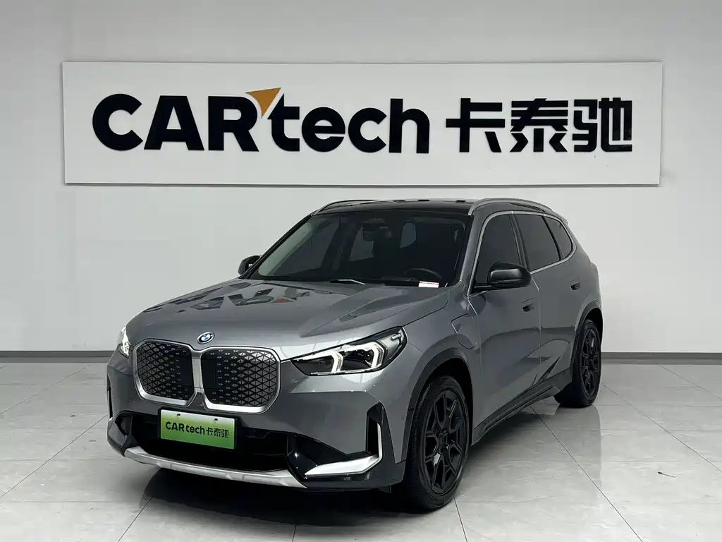 BMW iX1 2023