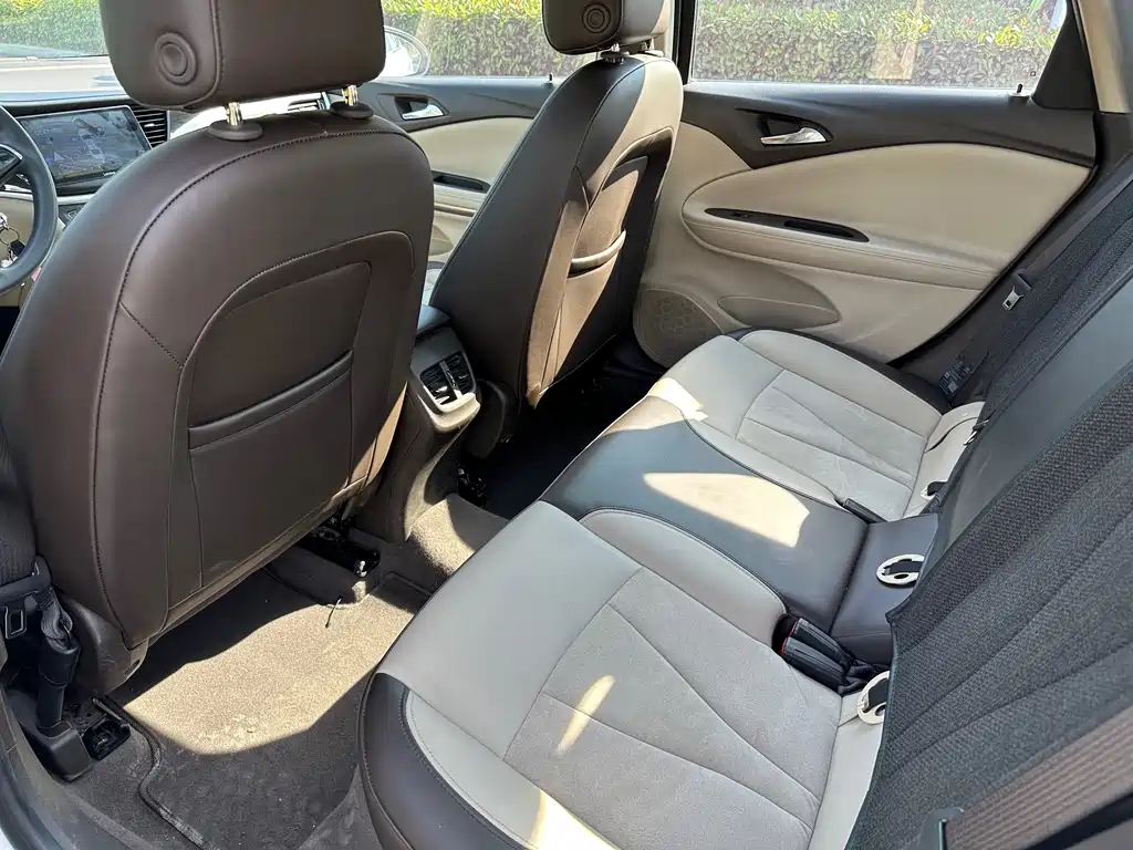 Buick Verano 2017 — фото 10