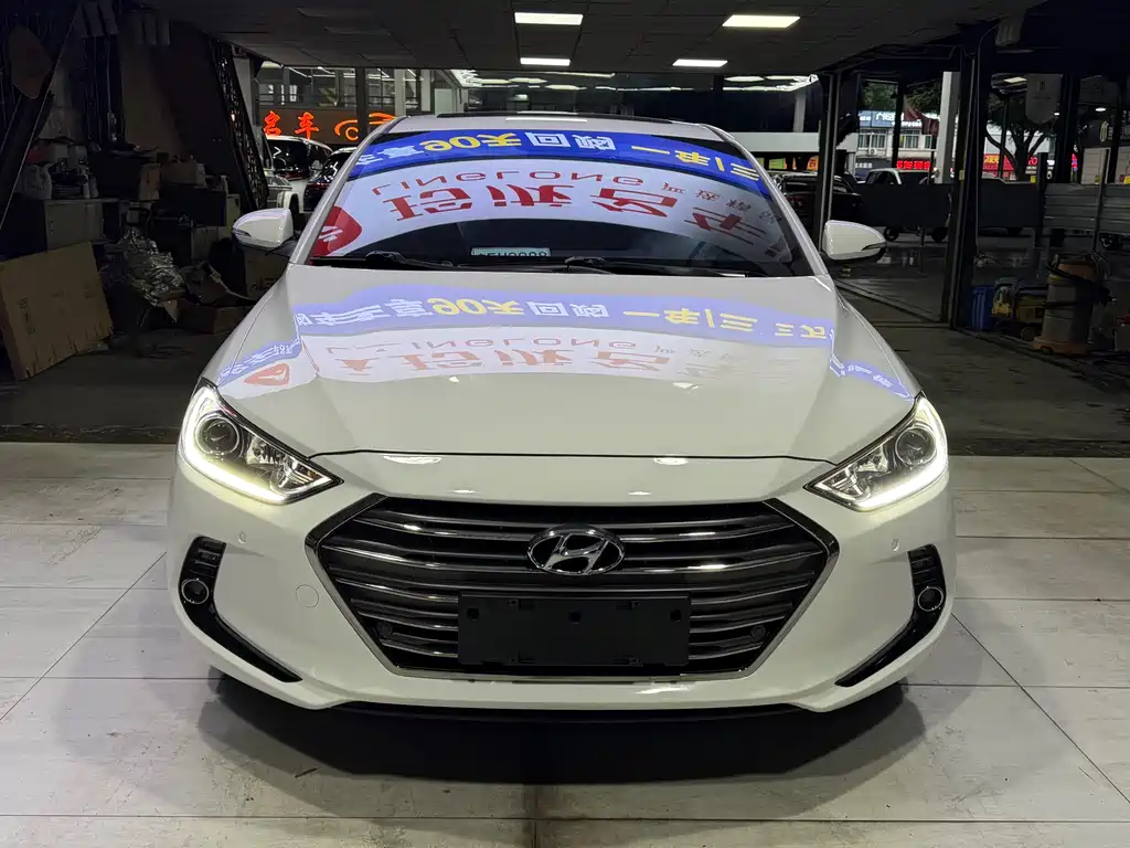 Hyundai Elantra 2018