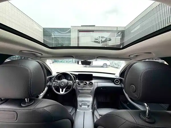 Mercedes-Benz C-Class 2019