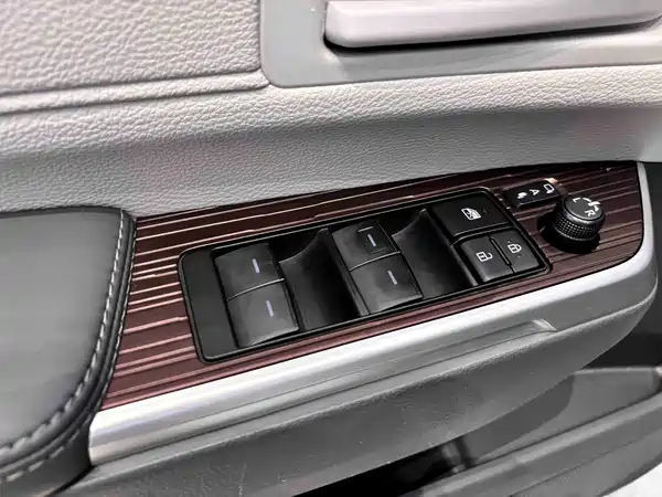 Toyota Sienna 2024