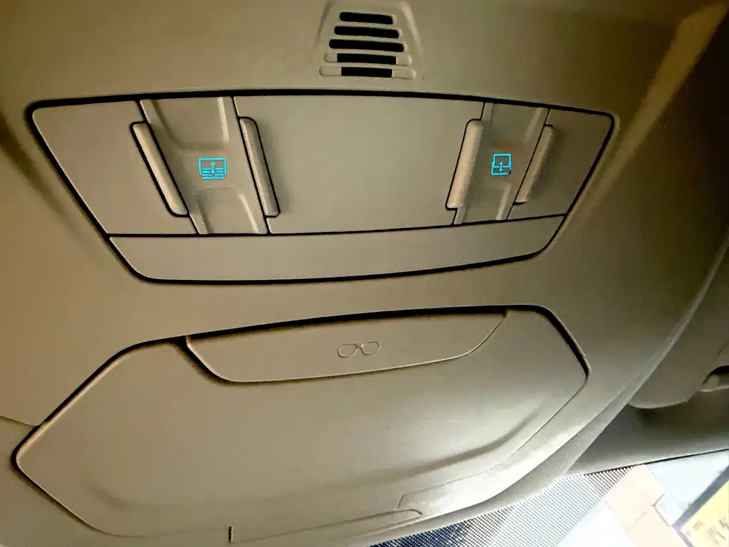 Ford Kuga 2013 — фото 18