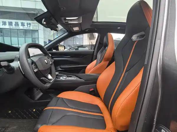 Changan UNI-V 2024