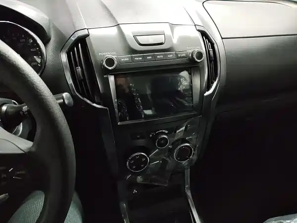 Isuzu TAGA Daga 2021