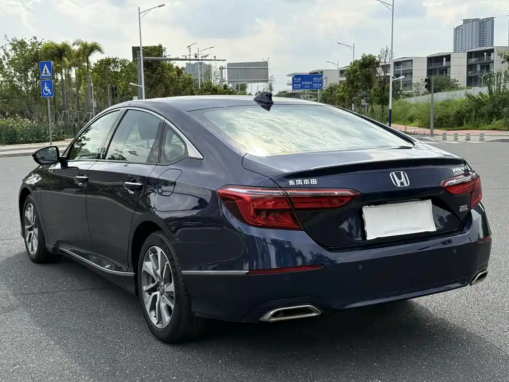 Honda Inspire 2019 — фото 11