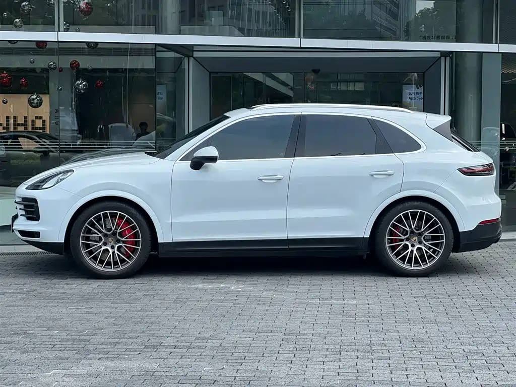 Porsche Cayenne 2022 — фото 4