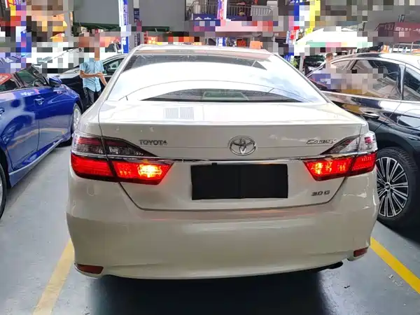 Toyota Camry 2016