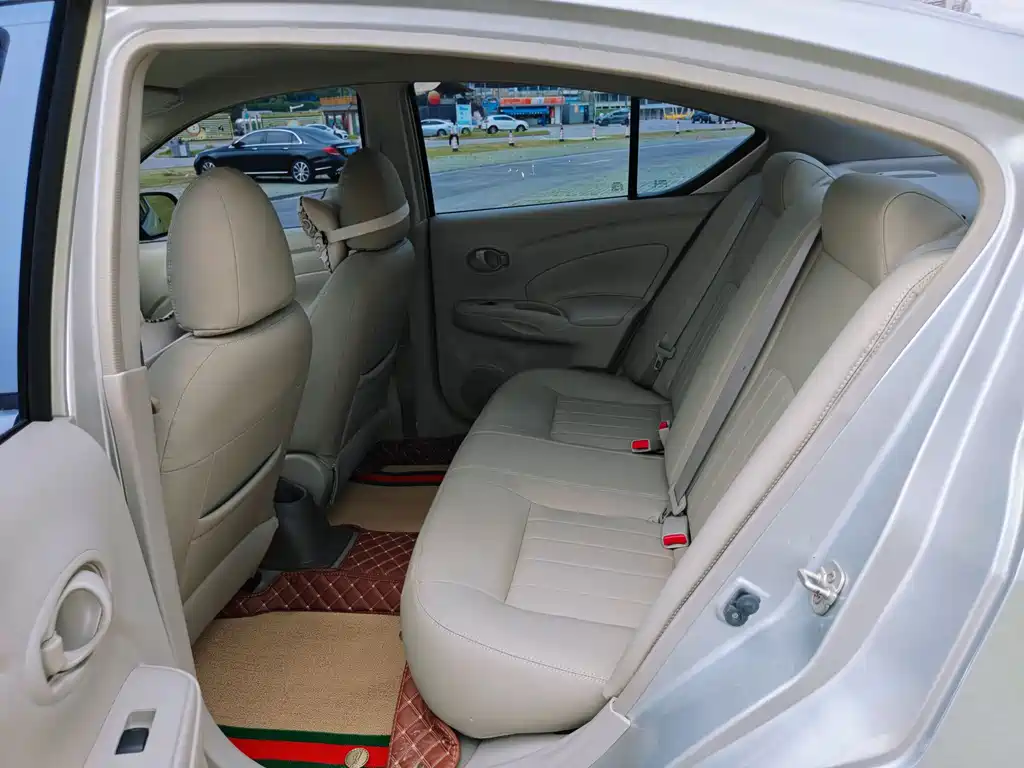 Nissan Sunny 2015 — фото 13