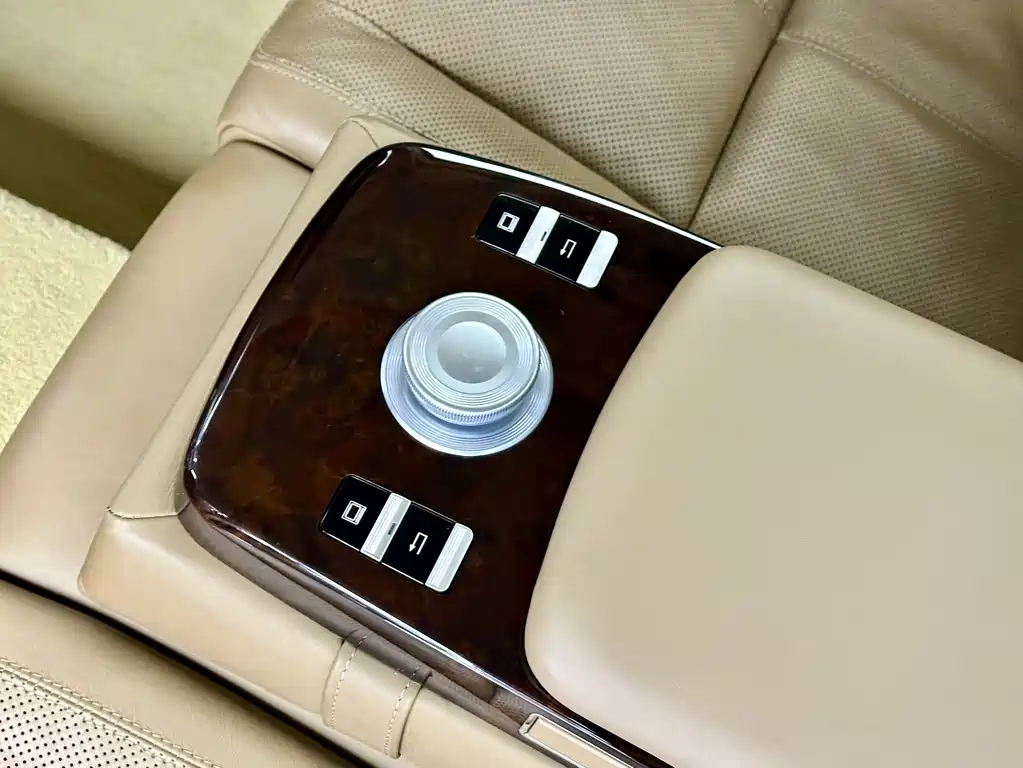 Mercedes-Benz S-Class 2009 — фото 11
