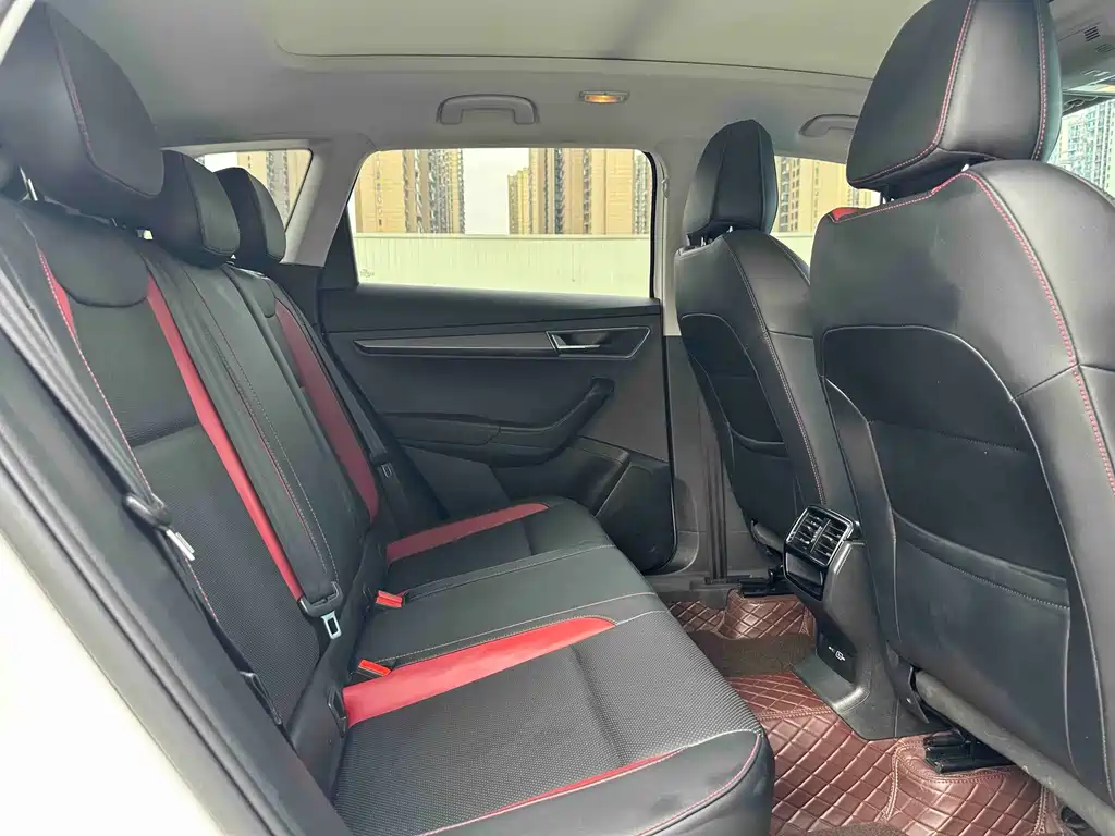 Skoda Karoq 2022 — фото 19