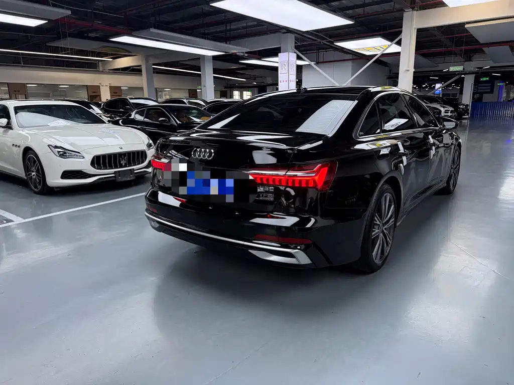 Audi A6L 2023 — фото 11
