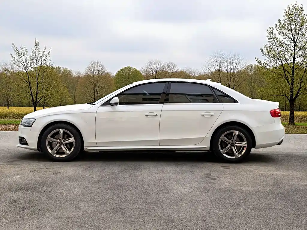 Audi A4L 2016