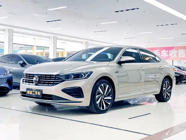 Volkswagen Passat 2022