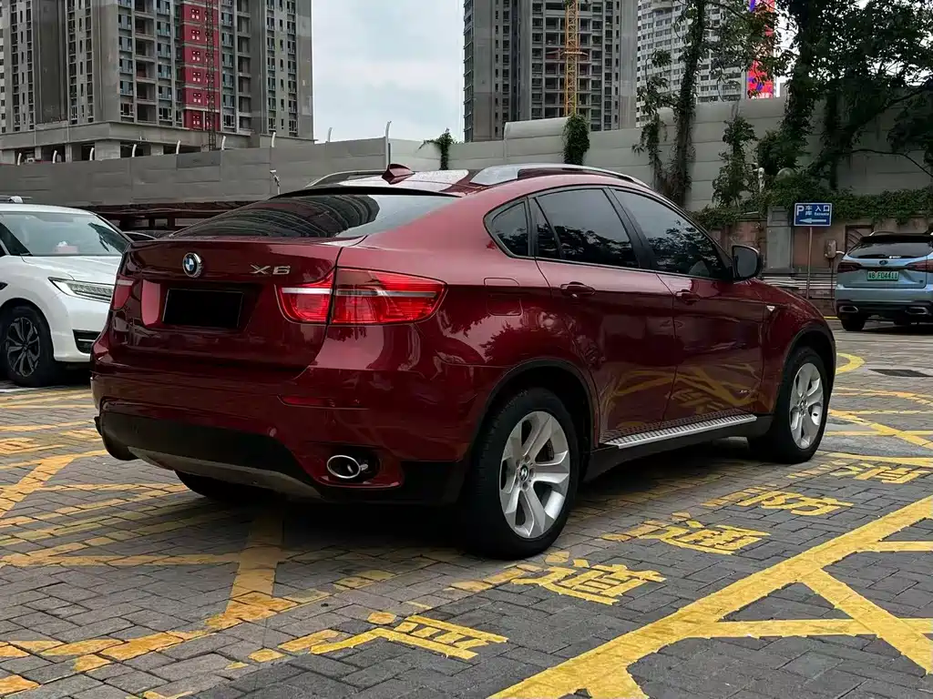 BMW X6 2011 — фото 9