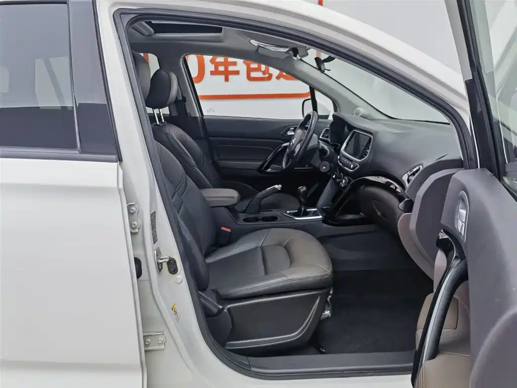 GAC Motor Trumpchi GS4 2017 — фото 23