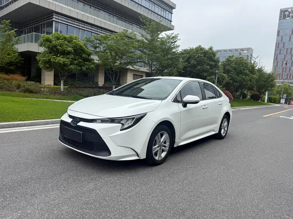 Toyota Levin 2022 — фото 1