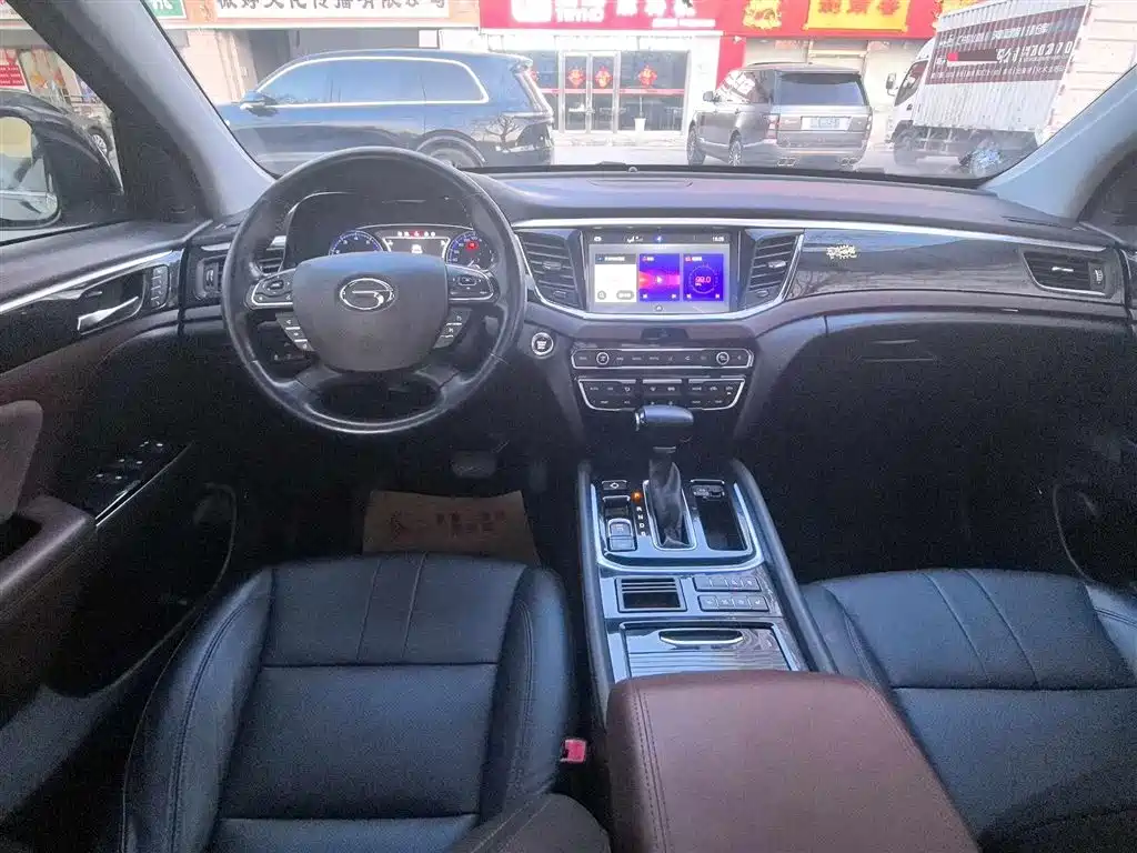 GAC Motor Trumpchi GS8 2017 — фото 13