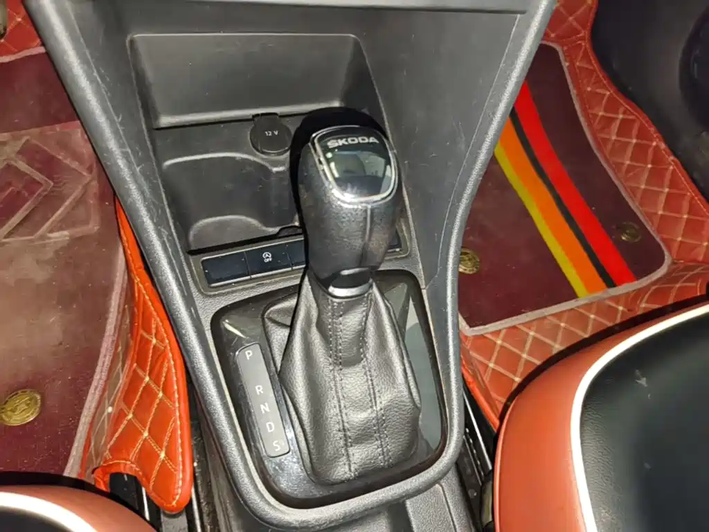 Skoda Rapid Spaceback 2019 — фото 14