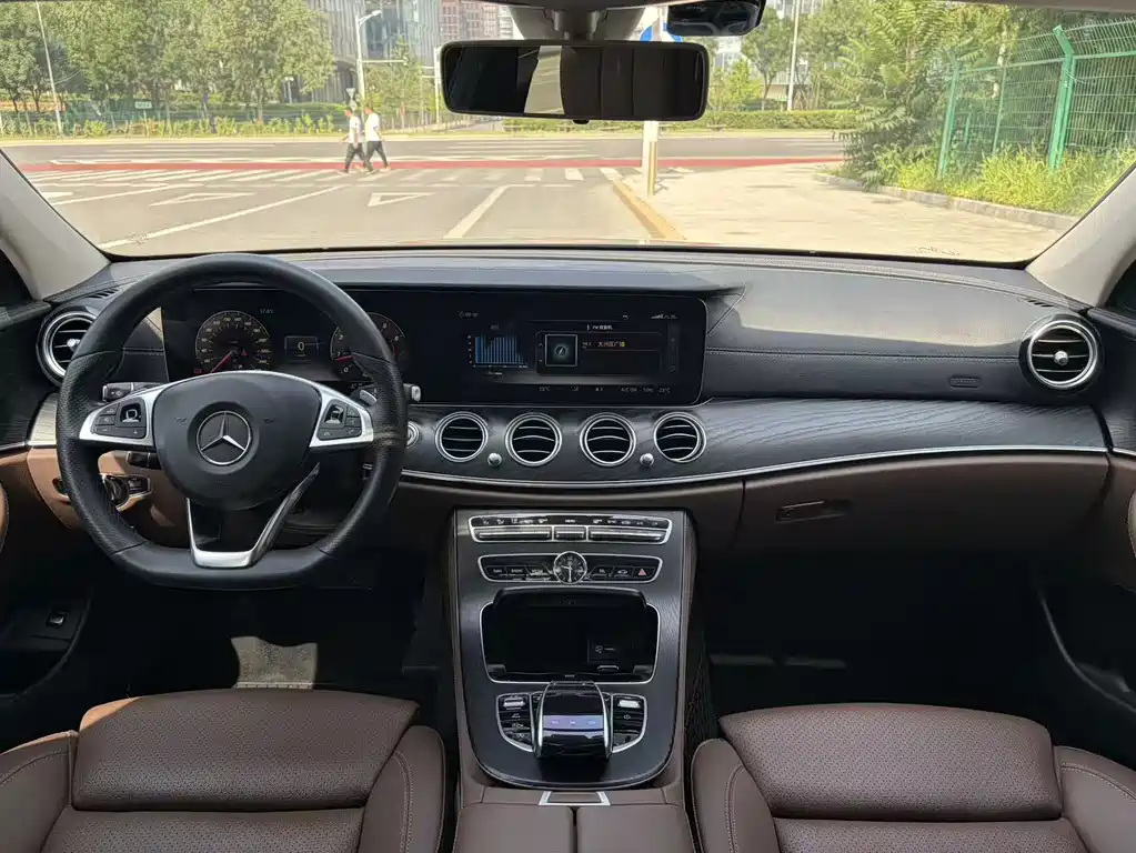 Mercedes-Benz E-Class 2018