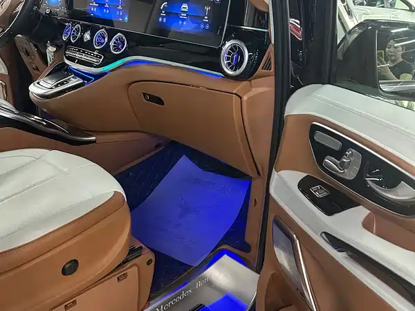 Mercedes-Benz Vito 2024