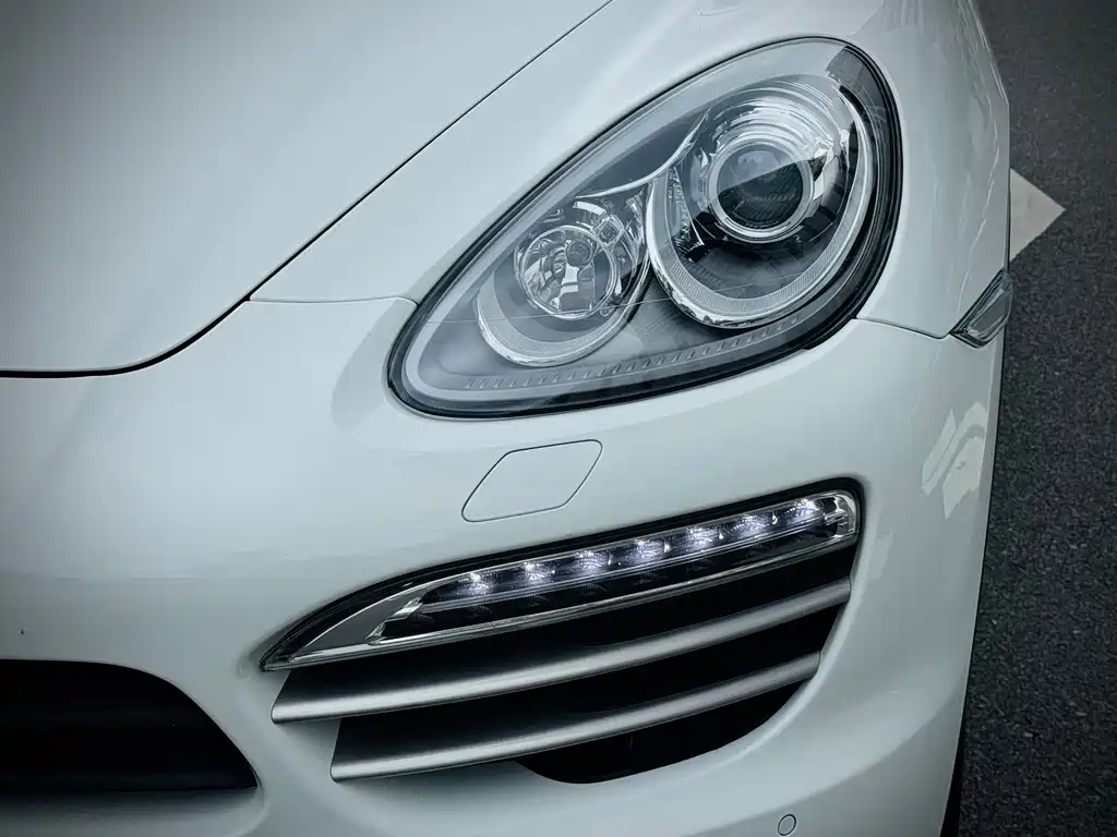 Porsche Cayenne 2014 — фото 5