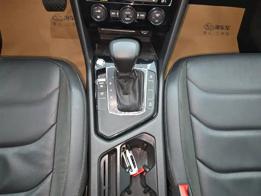 Volkswagen Tiguan L 2018 — фото 16