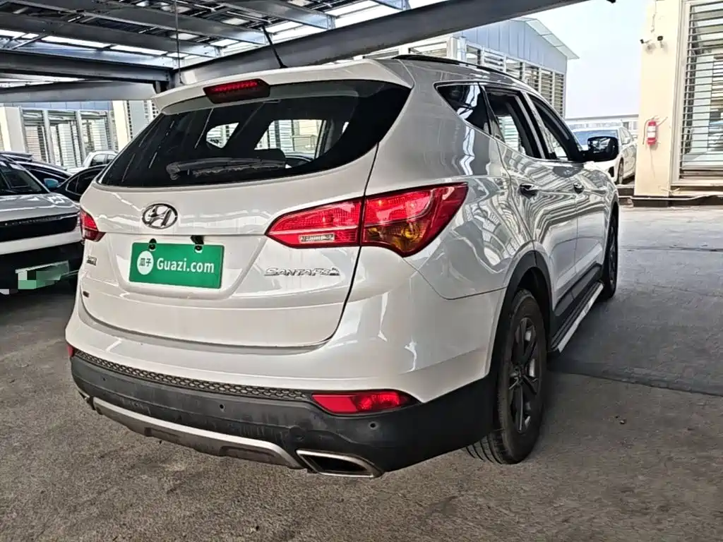 Hyundai Santa Fe 2015 — фото 7