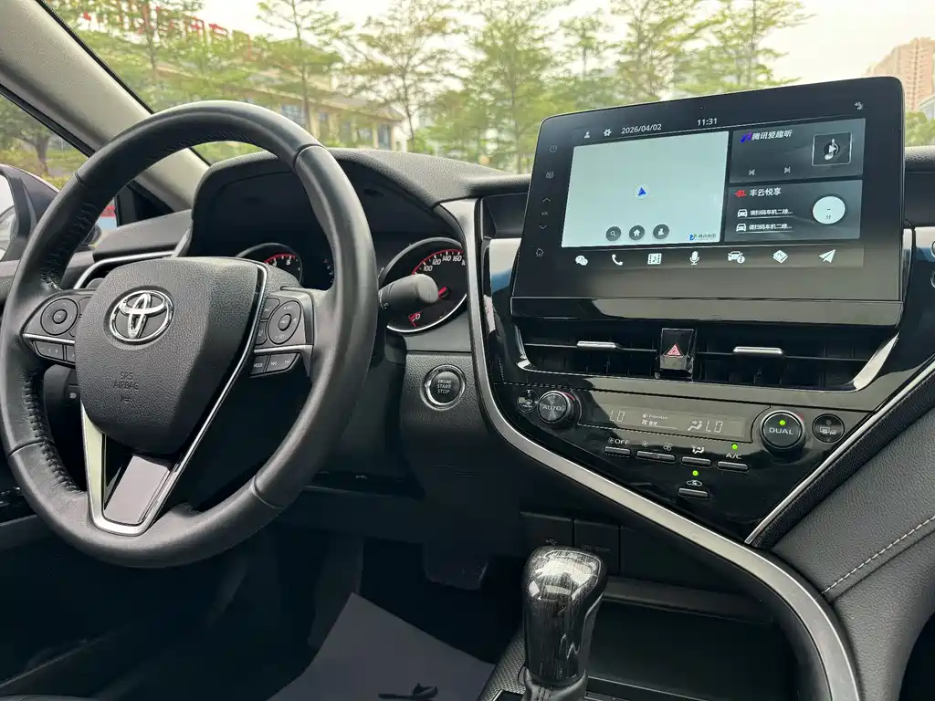 Toyota Camry 2021 — фото 42