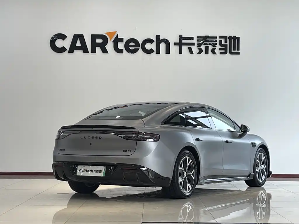 Luxeed Zhijie S7 2025