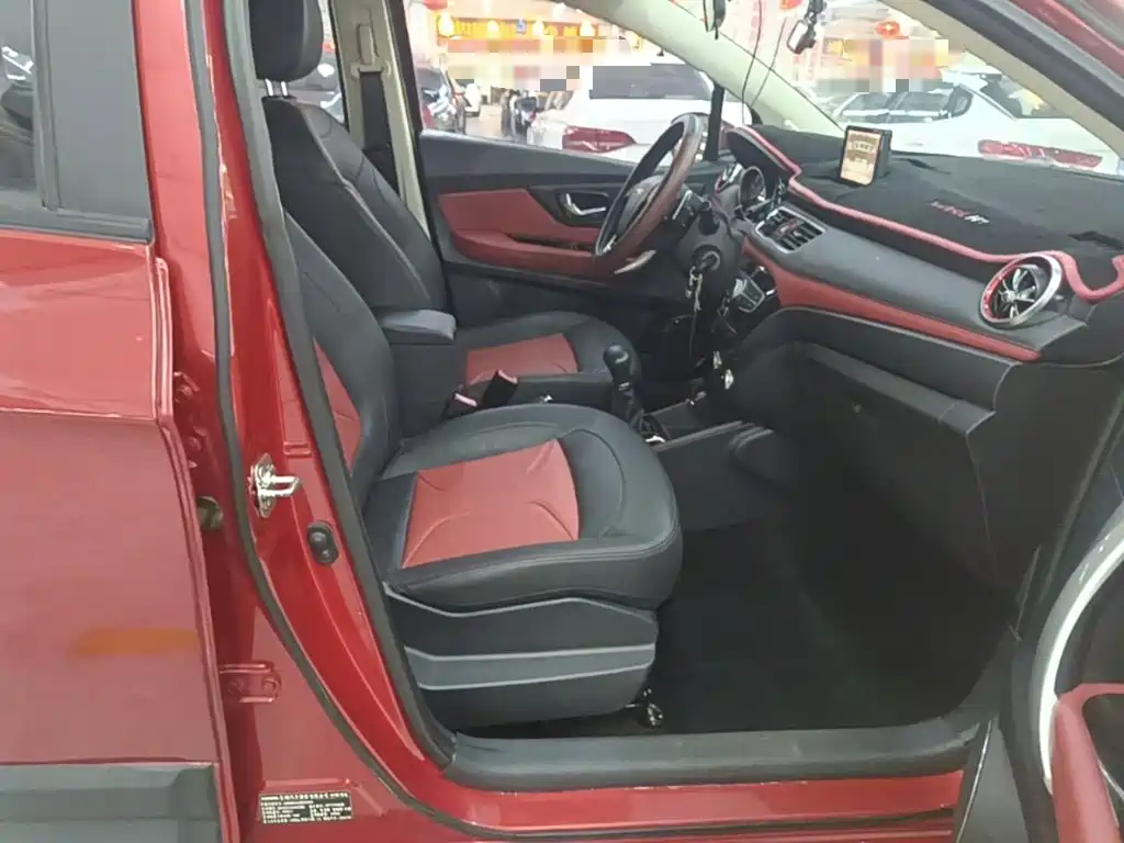 Haval H1 2016 — фото 25