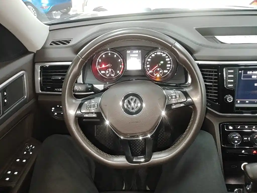 Volkswagen Teramont 2019 — фото 11
