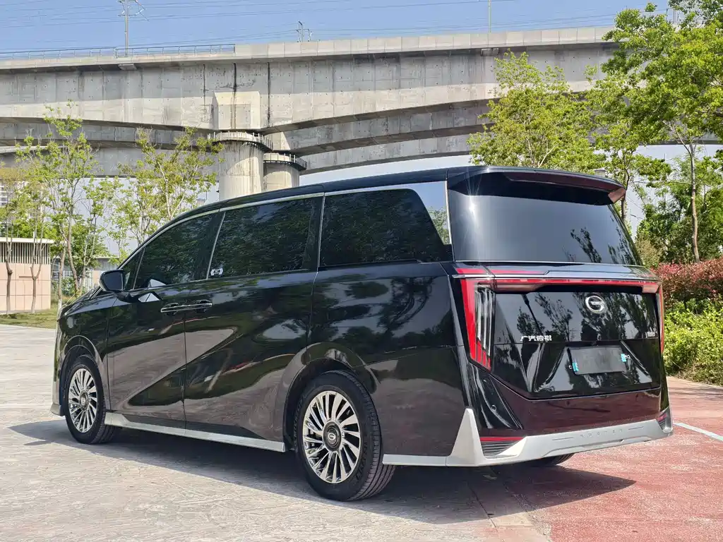GAC Motor Trumpchi M8 2025 — фото 4