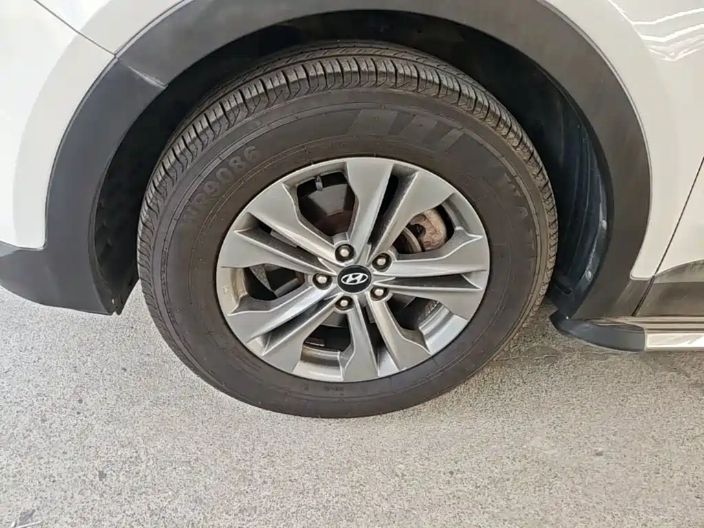 Hyundai Santa Fe 2015 — фото 23