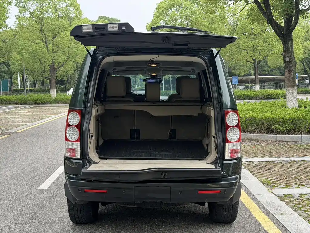 Land Rover Discovery 2011 — фото 17