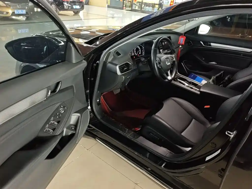 Honda Accord 2021 — фото 16