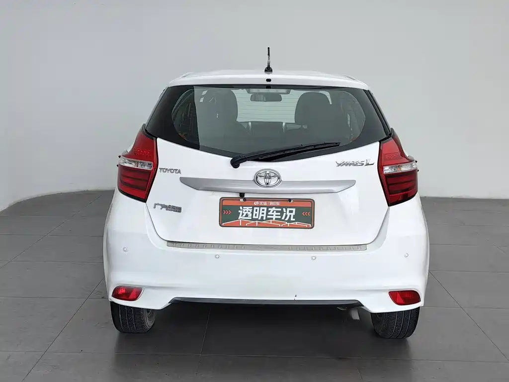 Toyota Yaris L 2016 — фото 4