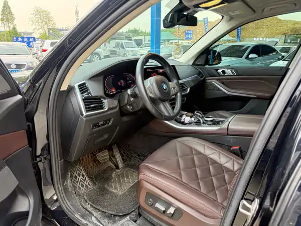 BMW X5 2023