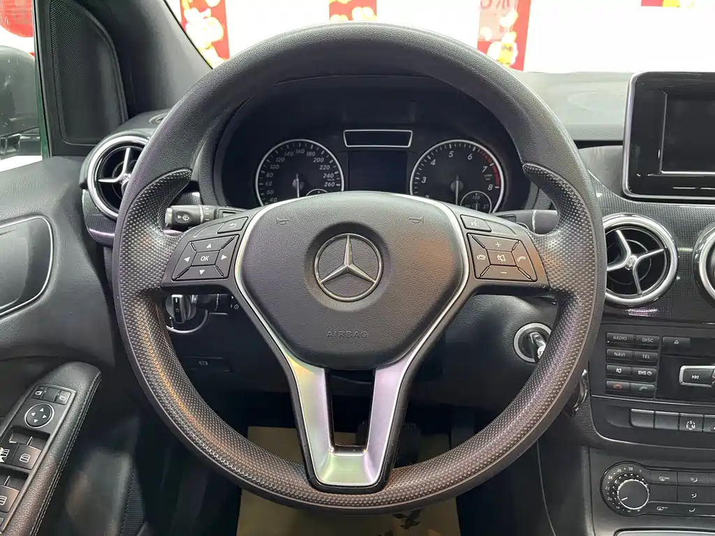 Mercedes-Benz B-Class 2014 — фото 12