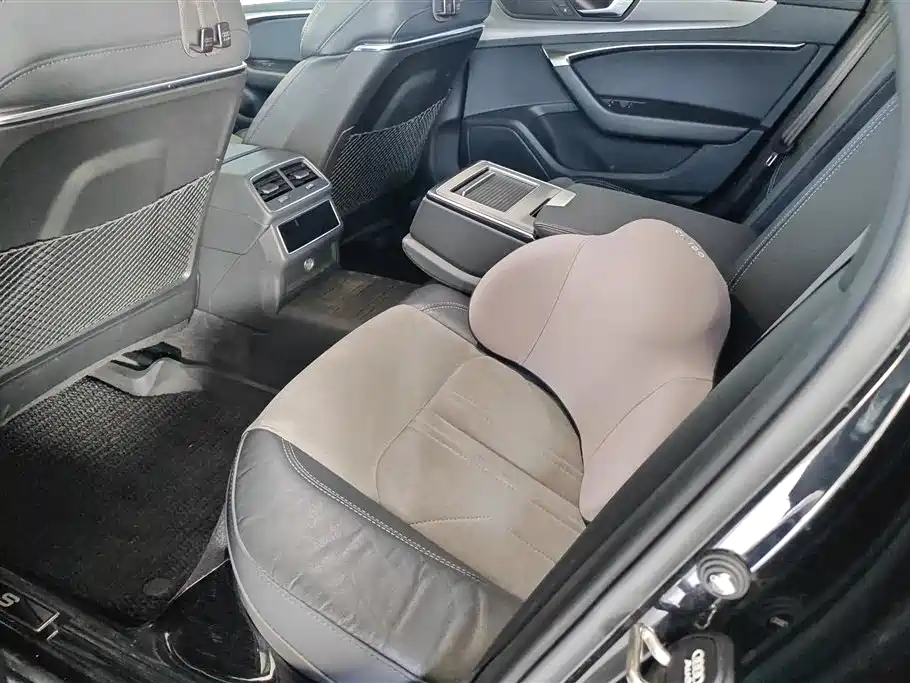 Audi A6L 2022 — фото 11