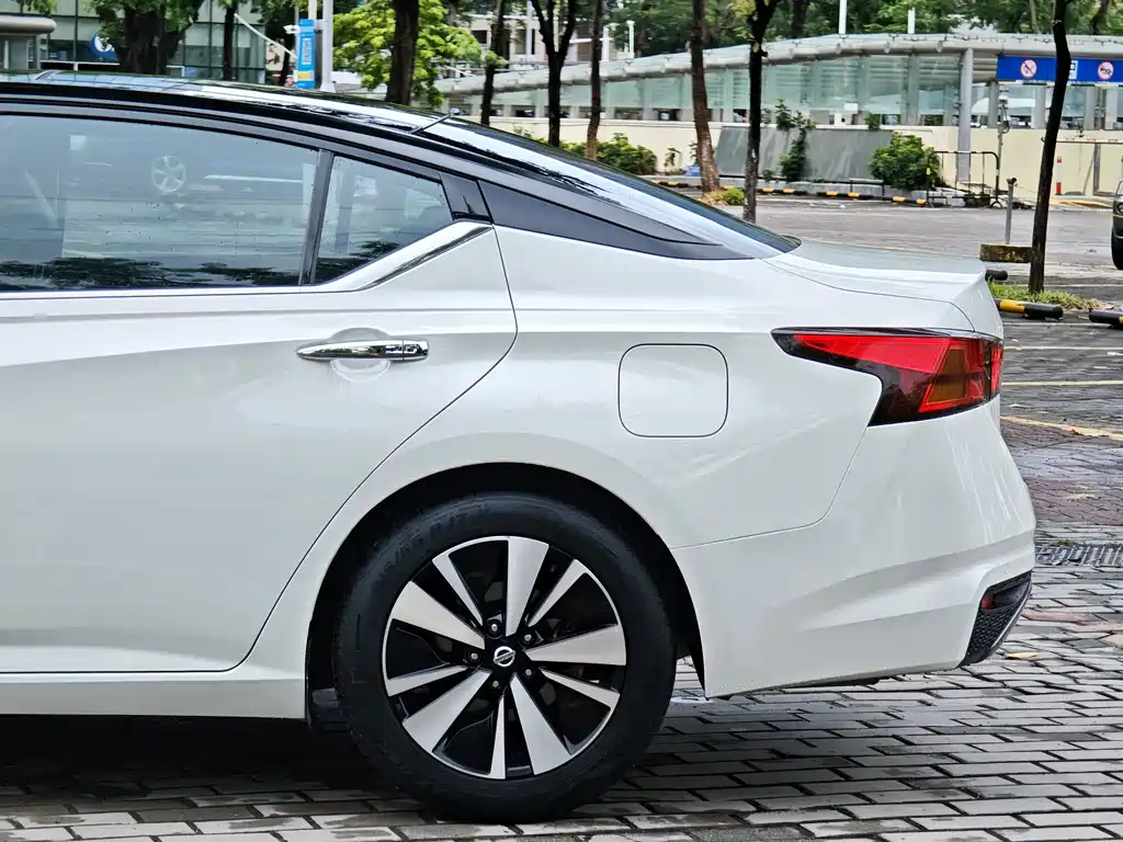 Nissan Teana 2021 — фото 12