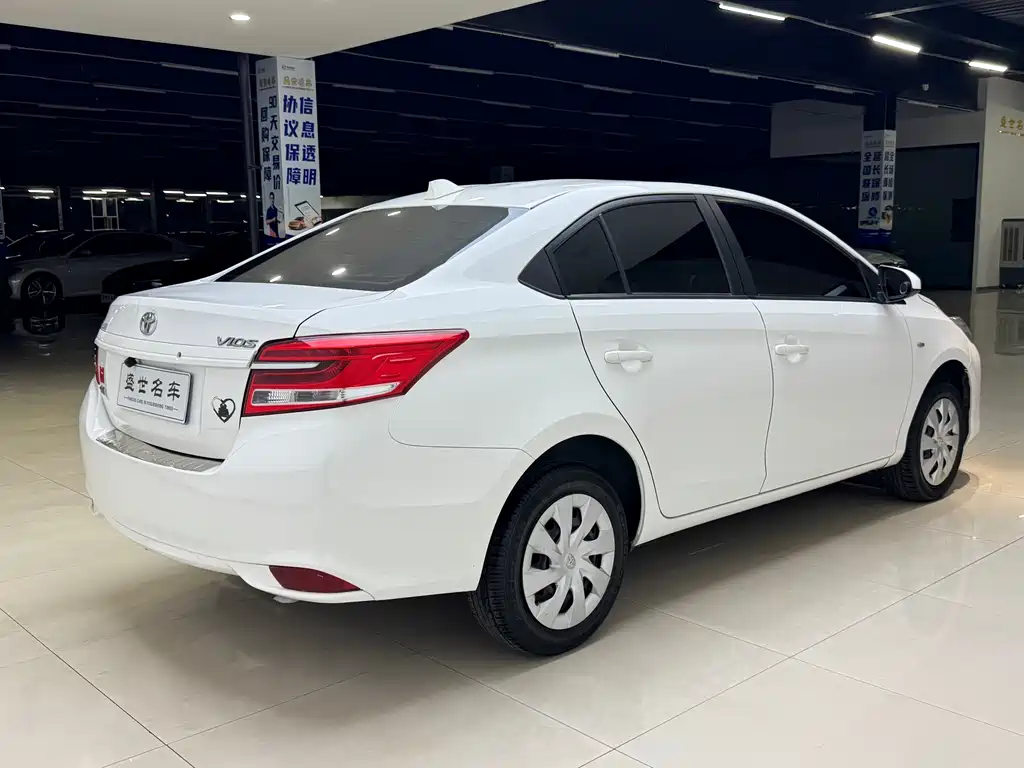 Toyota Vios 2017 — фото 8