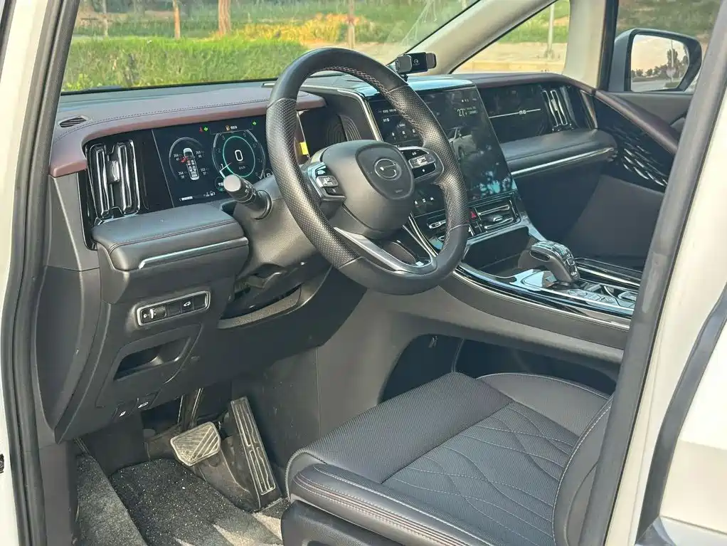 GAC Trumpchi M8 2023 — фото 7