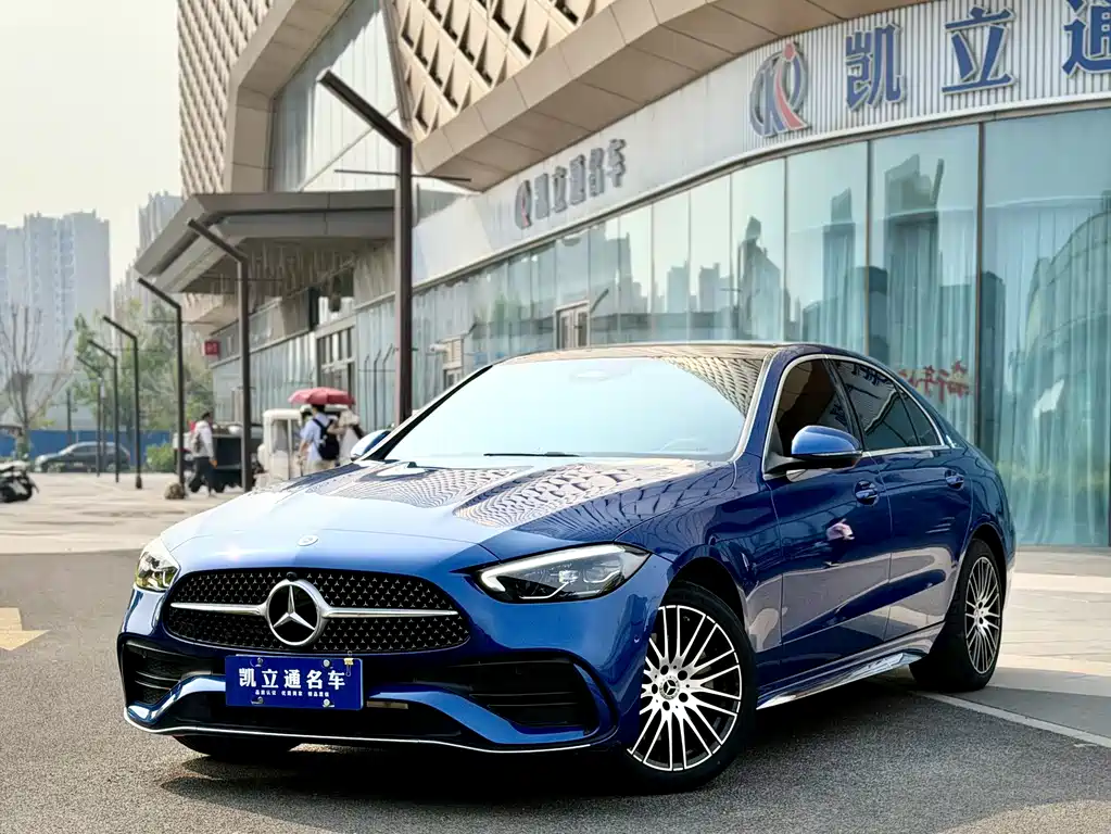 Mercedes-Benz C-Class 2024