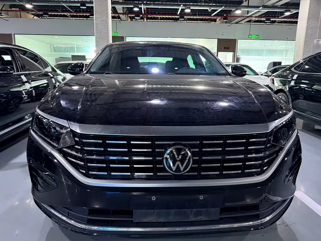 Volkswagen Passat 2023