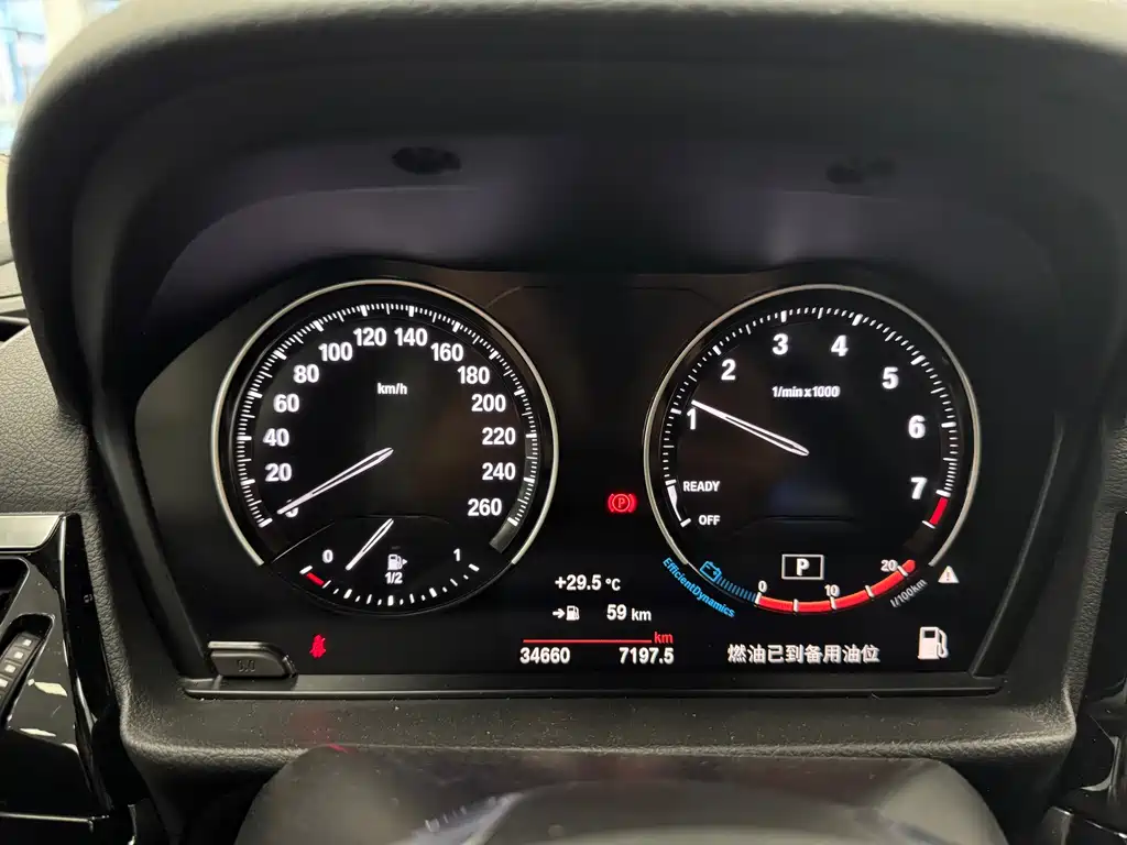 BMW 1 Series 2022 — фото 15