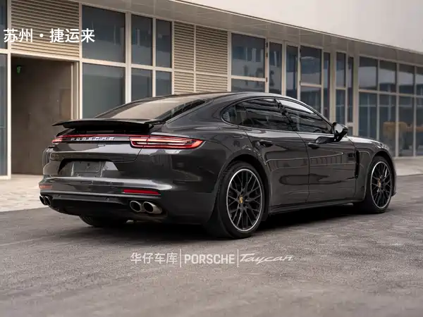 Porsche Panamera 2019