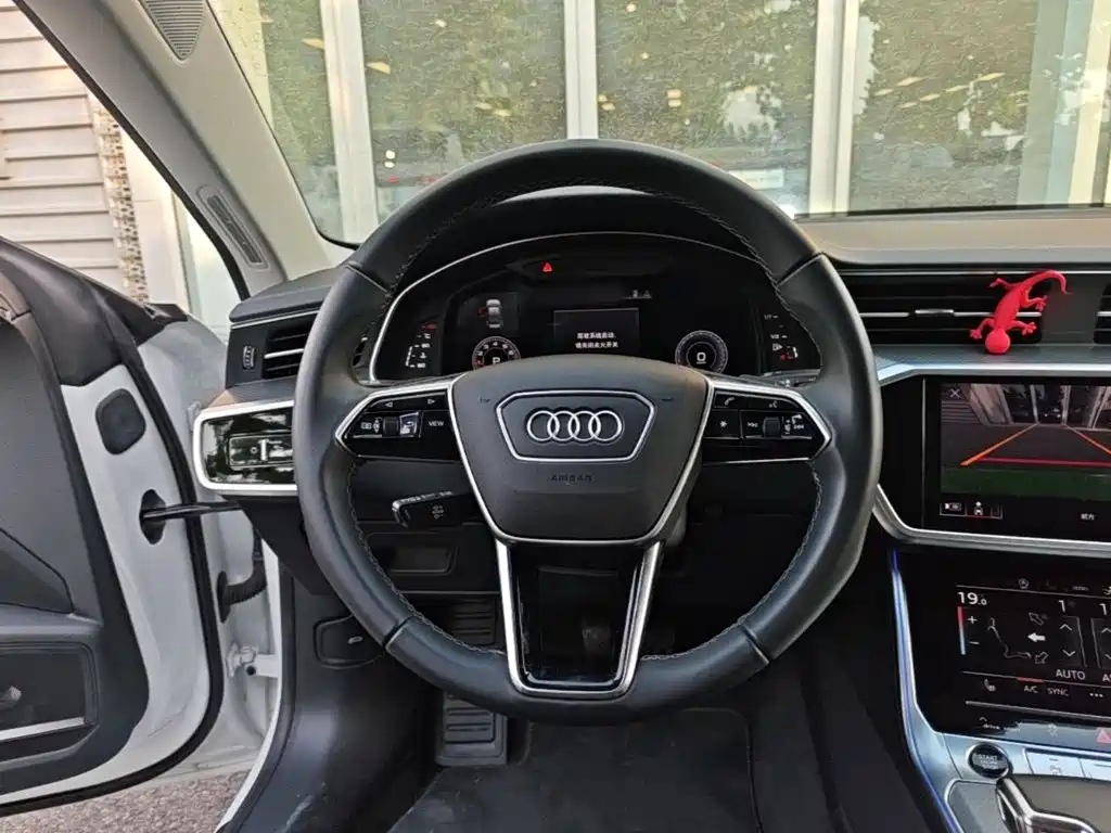 Audi A7 2024 — фото 11