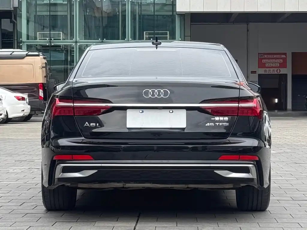 Audi A6L 2023 — фото 20