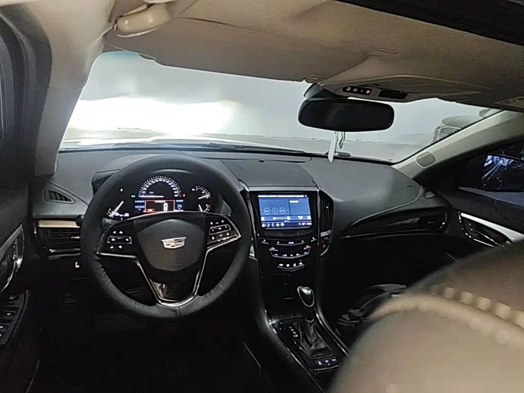 Cadillac ATS-L 2018 — фото 10