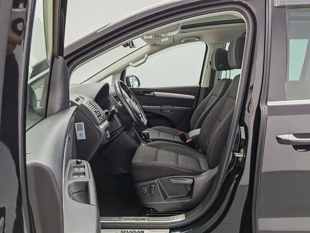 Volkswagen Sharan 2018 — фото 10